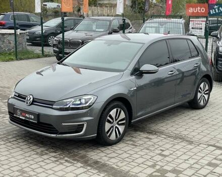 Серый Фольксваген e-Golf, объемом двигателя 0 л и пробегом 108 тыс. км за 13499 $, фото 1 на Automoto.ua