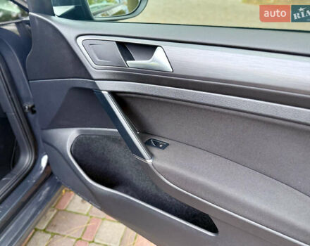 Фольксваген e-Golf 2020 в Кропивницком (Кировограде) на Automoto.ua Серый Фольксваген e-Golf, объемом двигателя 0 л и пробегом 125 тыс. км за 14550 $, фото 24 на Automoto.ua