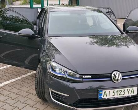 Серый Фольксваген e-Golf, объемом двигателя 0 л и пробегом 95 тыс. км за 14500 $, фото 10 на Automoto.ua