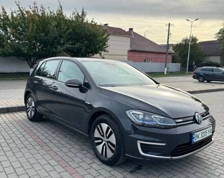 Серый Фольксваген e-Golf, объемом двигателя 0 л и пробегом 89 тыс. км за 13450 $, фото 5 на Automoto.ua