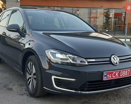 Серый Фольксваген e-Golf, объемом двигателя 0 л и пробегом 140 тыс. км за 12300 $, фото 1 на Automoto.ua
