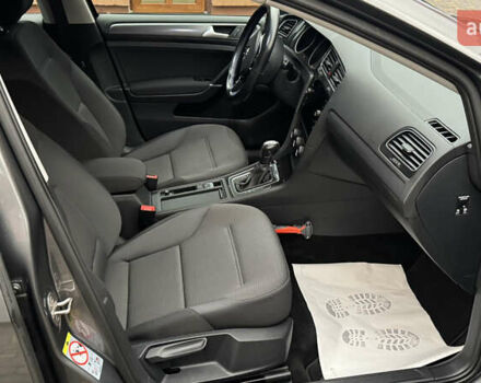 Серый Фольксваген e-Golf, объемом двигателя 0 л и пробегом 145 тыс. км за 12900 $, фото 20 на Automoto.ua