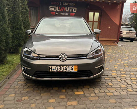 Серый Фольксваген e-Golf, объемом двигателя 0 л и пробегом 145 тыс. км за 12900 $, фото 6 на Automoto.ua