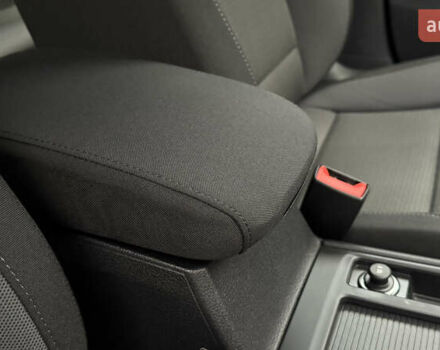 Серый Фольксваген e-Golf, объемом двигателя 0 л и пробегом 145 тыс. км за 12900 $, фото 27 на Automoto.ua