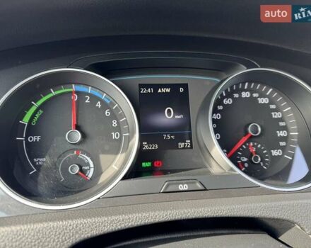 Сірий Фольксваген e-Golf, об'ємом двигуна 0 л та пробігом 26 тис. км за 16706 $, фото 6 на Automoto.ua