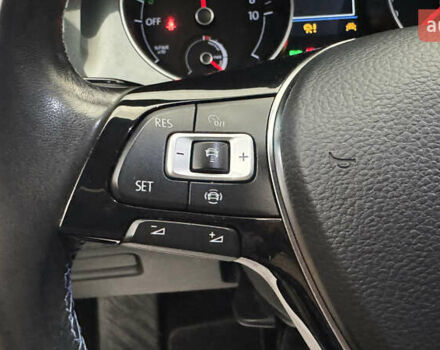 Серый Фольксваген e-Golf, объемом двигателя 0 л и пробегом 145 тыс. км за 12900 $, фото 48 на Automoto.ua