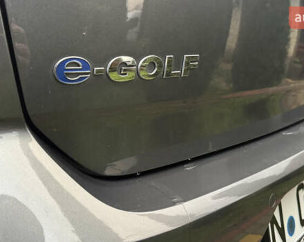 Серый Фольксваген e-Golf, объемом двигателя 0 л и пробегом 145 тыс. км за 12900 $, фото 34 на Automoto.ua