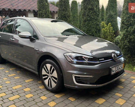 Серый Фольксваген e-Golf, объемом двигателя 0 л и пробегом 145 тыс. км за 12900 $, фото 4 на Automoto.ua