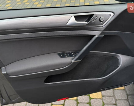 Серый Фольксваген e-Golf, объемом двигателя 0 л и пробегом 145 тыс. км за 12900 $, фото 43 на Automoto.ua