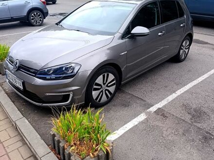Сірий Фольксваген e-Golf, об'ємом двигуна 100 л та пробігом 160 тис. км за 8200 $, фото 1 на Automoto.ua