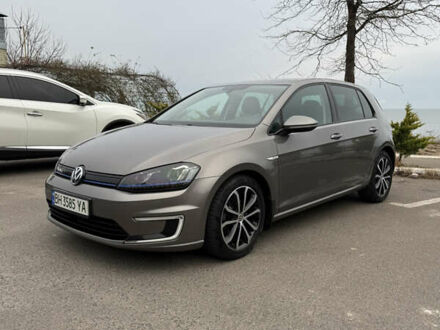 Фольксваген e-Golf 2014 в Одессе на Automoto.ua Серый Фольксваген e-Golf, объемом двигателя 0 л и пробегом 92 тыс. км за 13500 $, фото 1 на Automoto.ua