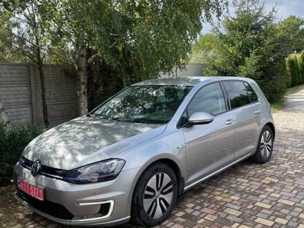 Серый Фольксваген e-Golf, объемом двигателя 0 л и пробегом 164 тыс. км за 8199 $, фото 1 на Automoto.ua
