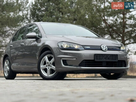 Фольксваген e-Golf 2014 в Дрогобыче на Automoto.ua Серый Фольксваген e-Golf, объемом двигателя 0 л и пробегом 76 тыс. км за 8500 $, фото 1 на Automoto.ua
