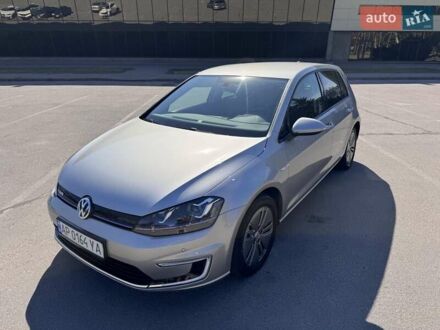 Серый Фольксваген e-Golf, объемом двигателя 0 л и пробегом 130 тыс. км за 9100 $, фото 1 на Automoto.ua