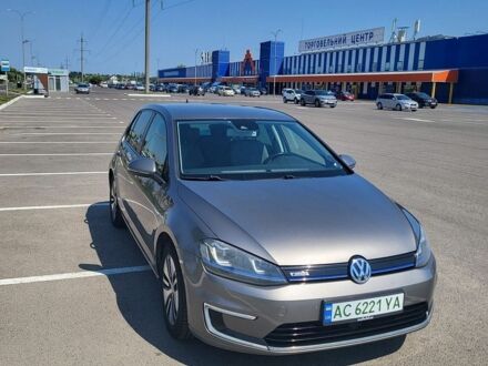 Серый Фольксваген e-Golf, объемом двигателя 0 л и пробегом 142 тыс. км за 8500 $, фото 1 на Automoto.ua