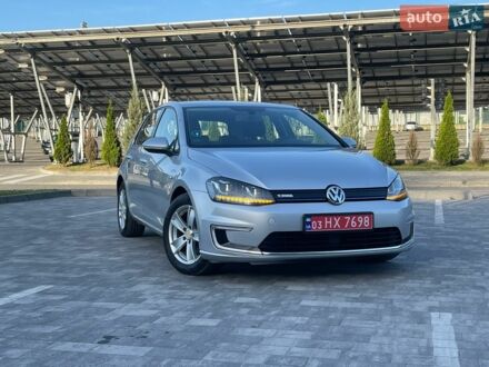 Серый Фольксваген e-Golf, объемом двигателя 0 л и пробегом 96 тыс. км за 7899 $, фото 1 на Automoto.ua