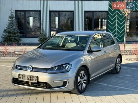 Серый Фольксваген e-Golf, объемом двигателя 0 л и пробегом 163 тыс. км за 7900 $, фото 1 на Automoto.ua