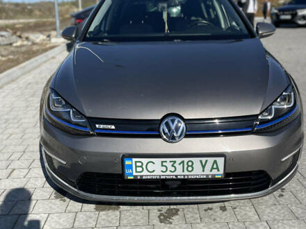 Серый Фольксваген e-Golf, объемом двигателя 0 л и пробегом 104 тыс. км за 9500 $, фото 1 на Automoto.ua