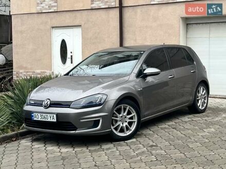 Фольксваген e-Golf 2015 в Ужгороде на Automoto.ua Серый Фольксваген e-Golf, объемом двигателя 0 л и пробегом 175 тыс. км за 8888 $, фото 1 на Automoto.ua