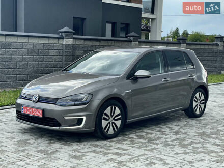 Серый Фольксваген e-Golf, объемом двигателя 0 л и пробегом 102 тыс. км за 8900 $, фото 1 на Automoto.ua