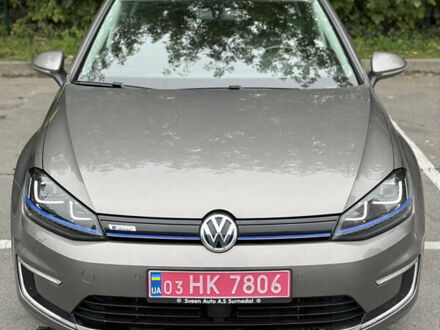 Серый Фольксваген e-Golf, объемом двигателя 0 л и пробегом 116 тыс. км за 8200 $, фото 1 на Automoto.ua