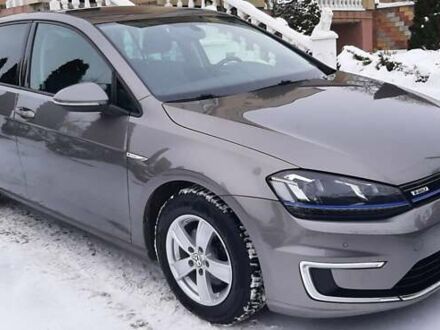 Серый Фольксваген e-Golf, объемом двигателя 0 л и пробегом 152 тыс. км за 8800 $, фото 1 на Automoto.ua