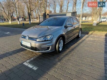 Серый Фольксваген e-Golf, объемом двигателя 0 л и пробегом 134 тыс. км за 9400 $, фото 1 на Automoto.ua