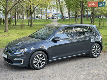 Фольксваген e-Golf 2015 в Хмельницком на Automoto.ua Серый Фольксваген e-Golf, объемом двигателя 0 л и пробегом 100 тыс. км за 8800 $, фото 1 на Automoto.ua