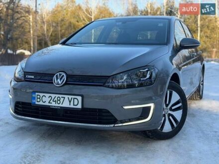 Серый Фольксваген e-Golf, объемом двигателя 0 л и пробегом 70 тыс. км за 8850 $, фото 1 на Automoto.ua