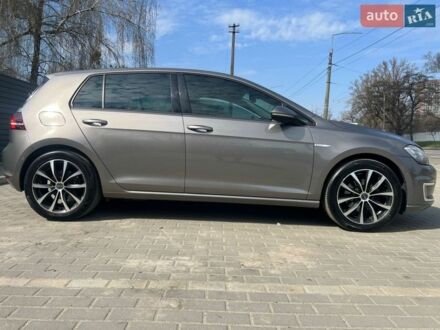 Сірий Фольксваген e-Golf, об'ємом двигуна 0 л та пробігом 106 тис. км за 11000 $, фото 1 на Automoto.ua