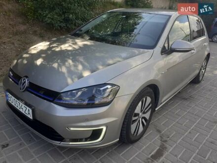 Серый Фольксваген e-Golf, объемом двигателя 0 л и пробегом 148 тыс. км за 8949 $, фото 1 на Automoto.ua
