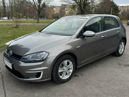 Серый Фольксваген e-Golf, объемом двигателя 0 л и пробегом 103 тыс. км за 8500 $, фото 1 на Automoto.ua