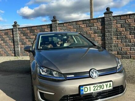 Фольксваген e-Golf 2015 в Луцке на Automoto.ua Серый Фольксваген e-Golf, объемом двигателя 0 л и пробегом 131 тыс. км за 8200 $, фото 1 на Automoto.ua