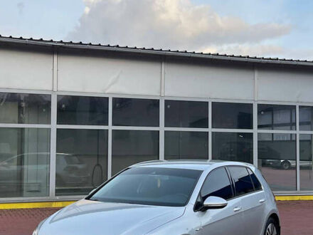 Фольксваген e-Golf 2015 у Рівному на Automoto.ua Сірий Фольксваген e-Golf, об'ємом двигуна 0 л та пробігом 130 тис. км за 8999 $, фото 1 на Automoto.ua