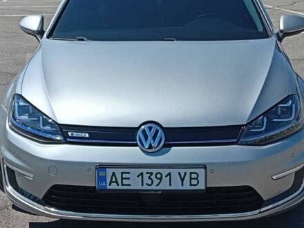 Сірий Фольксваген e-Golf, об'ємом двигуна 0 л та пробігом 122 тис. км за 10200 $, фото 1 на Automoto.ua