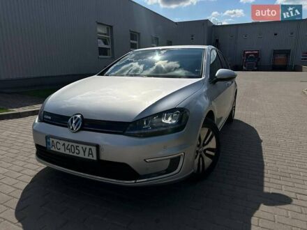 Фольксваген e-Golf 2015 у Луцьку на Automoto.ua Сірий Фольксваген e-Golf, об'ємом двигуна 0 л та пробігом 79 тис. км за 9000 $, фото 1 на Automoto.ua