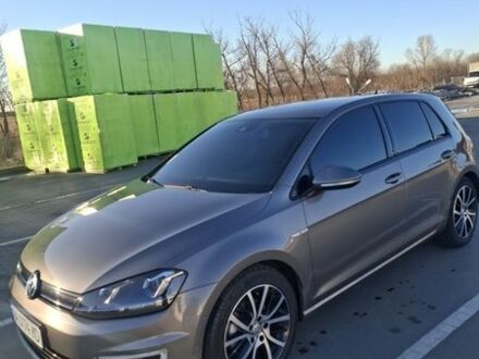 Сірий Фольксваген e-Golf, об'ємом двигуна 0 л та пробігом 122 тис. км за 9500 $, фото 1 на Automoto.ua
