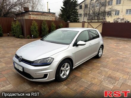 Фольксваген e-Golf 2015 в Лубнах на Automoto.ua Серый Фольксваген e-Golf, объемом двигателя 0 л и пробегом 130 тыс. км за 9250 $, фото 1 на Automoto.ua