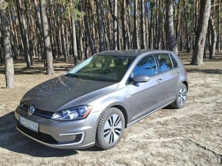 Фольксваген e-Golf 2015 в Сумах на Automoto.ua Серый Фольксваген e-Golf, объемом двигателя 0 л и пробегом 99 тыс. км за 9750 $, фото 1 на Automoto.ua