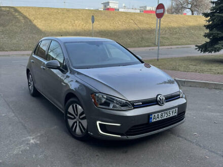 Фольксваген e-Golf 2016 у Києві на Automoto.ua Сірий Фольксваген e-Golf, об'ємом двигуна 0 л та пробігом 80 тис. км за 9000 $, фото 1 на Automoto.ua
