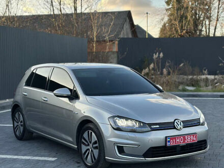 Серый Фольксваген e-Golf, объемом двигателя 0 л и пробегом 159 тыс. км за 9000 $, фото 1 на Automoto.ua