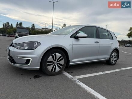 Серый Фольксваген e-Golf, объемом двигателя 0 л и пробегом 86 тыс. км за 9800 $, фото 1 на Automoto.ua