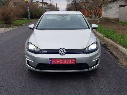 Серый Фольксваген e-Golf, объемом двигателя 0 л и пробегом 92 тыс. км за 9500 $, фото 1 на Automoto.ua