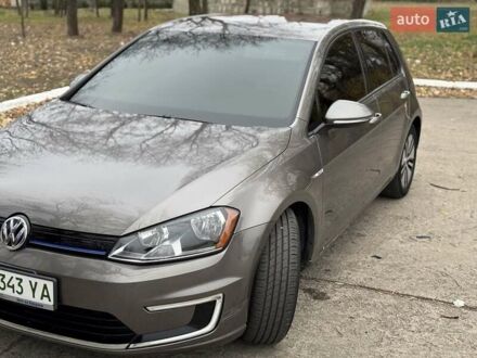 Фольксваген e-Golf 2016 в Томаковка на Automoto.ua Серый Фольксваген e-Golf, объемом двигателя 0 л и пробегом 123 тыс. км за 8700 $, фото 1 на Automoto.ua