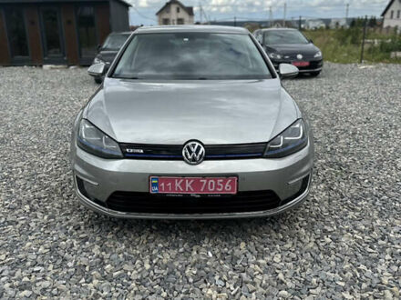 Серый Фольксваген e-Golf, объемом двигателя 0 л и пробегом 99 тыс. км за 8700 $, фото 1 на Automoto.ua