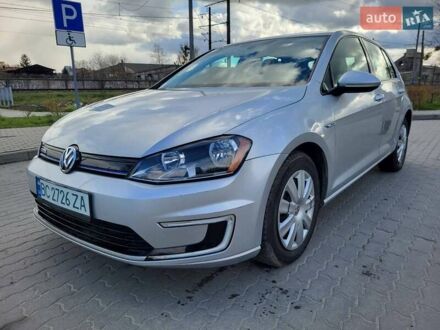 Серый Фольксваген e-Golf, объемом двигателя 0 л и пробегом 98 тыс. км за 9300 $, фото 1 на Automoto.ua