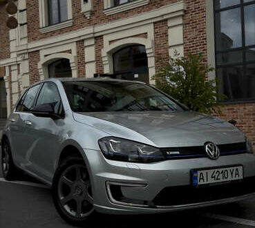 Сірий Фольксваген e-Golf, об'ємом двигуна 0 л та пробігом 117 тис. км за 8100 $, фото 1 на Automoto.ua