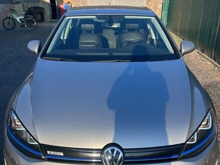 Серый Фольксваген e-Golf, объемом двигателя 0 л и пробегом 148 тыс. км за 8500 $, фото 1 на Automoto.ua