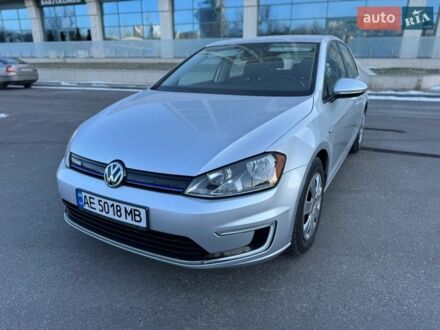 Серый Фольксваген e-Golf, объемом двигателя 0 л и пробегом 101 тыс. км за 8999 $, фото 1 на Automoto.ua