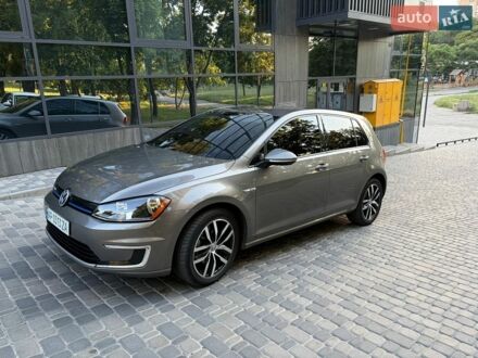 Серый Фольксваген e-Golf, объемом двигателя 0 л и пробегом 110 тыс. км за 11000 $, фото 1 на Automoto.ua